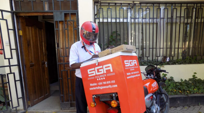 The Communications Authority of Kenya (CA) latest report also shows that parcels sent abroad through courier companies rose slightly from 24,638 in Q3 to 24,809 in Q4, while international incoming parcels recorded a significant drop, from 194,148 in Q3 to 30,583 in Q4. On the other hand, the operators managed to handle 810,236 letters, a decrease from the previous quarter, when they had handled 827,994 letters. During the review period, the number of domestic courier letters increased slightly, from 764,948 in Q3 to 769,458 in Q4. However, international outgoing letters fell sharply to 8,738 in Q4 from 23,506 in Q3, while incoming letters also declined to 32,040 in Q4 compared to 39,540 in the previous quarter. The report has, however, noted that the revenue collected from the courier services has, over the years, shown promising results after the government managed to collect Sh1.20 billion in 2024 compared to Sh900 million in 2023. “The total revenues reported by private courier operators offering national and international courier services grew by 1.0 percent in 2024 to KSh. 6.28 billion. Additionally, revenues collected by national courier operators increased by 33.3 percent, from 0.90 billion reported in 2023 to 1.20 billion in 2024,” the report stated. In the past year, employment in the country’s courier sector has also seen steady growth, with the number of people working in courier services reaching 6,736 in Q4 of 2024/2025, up from 6,387 in the same quarter the previous year.