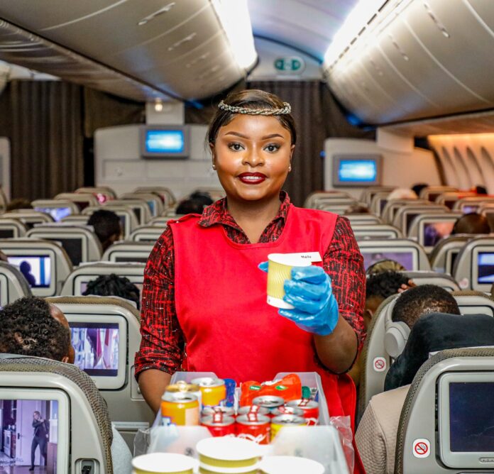 G32BqhrWMAEahak KQ flies first Africa flight using sustainable fuel