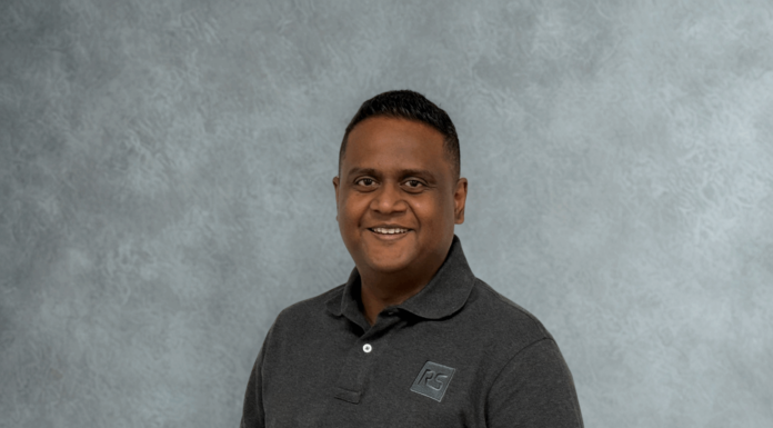 iv Muthan Pr Eng, Head of Export Sales and Operations.